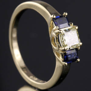 Safir og brillant ring.