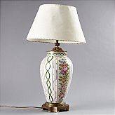 Bordslampa i porslin