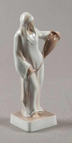 Bing Grøndahl Porcelænsfigur nr. 2455 1 sort