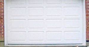 Garageport - eldrevet, 250 x 215 cm med 2 fjernbetjeninger