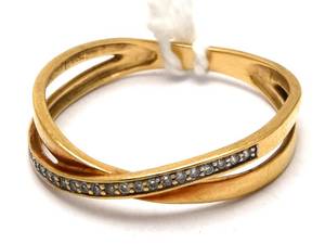 Ring med små