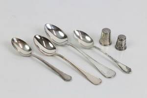 SKEDAR, 4 st, samt FINGERBORGAR, 2 st, silver, ca 59 g