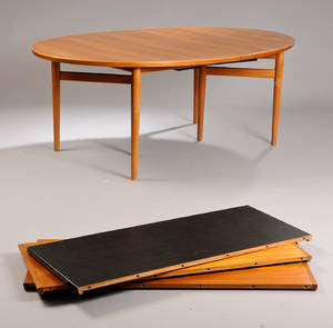 Arne Vodder. Bord med udtræk, model 212 4