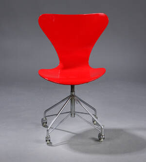 Slutpris för Arne Jacobsen. Kontorstol, 'Syveren', model
