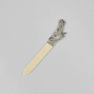 Brevkniv, Silver och konstmateriel. Elefantmotiv. Stämplad 830 S
