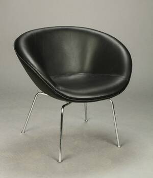 Arne Jacobsen. Gryden model 3318