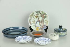 FAT, 3 st, assietter, 5 st, vas samt lockask, bl.a. Rörstrand, Gustafsberg, UE