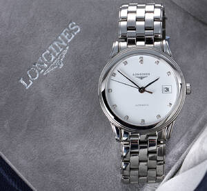 Longines Flagship. Herreur i stål med hvid brillantbesat skive, ca. 201718