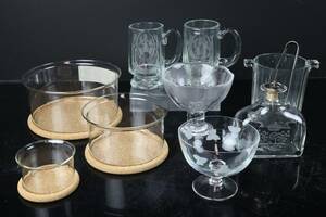 PARTI med bl.a. Hot-pot-set, Bodum, skålar, flaska, ishink, samt ölglas