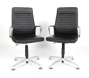 Par Interstuhl VINTAGEis5 kontor konference stole. Sort læder.2