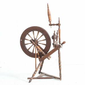 SPINNROCK. Allmoge, 1800-tal.