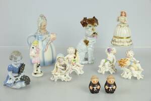 BRICKA med kanna, lockask, figuriner, bl.a. Goebel