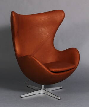 Arne Jacobsen. Ægget. Lænestol, cognacfarvet anilinlæder
