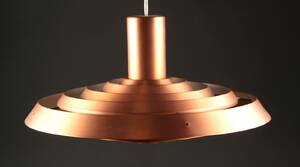 Poul Henningsen for Louis Poulsen. Tallerken pendel