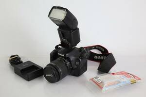 SYSTEMKAMERA, Canon eos 600D, samt objektiv och blixt