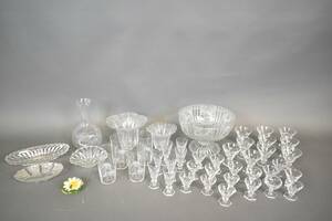 Parti glas bla skålar och småglas på fot totalt 33 stycken, Boda