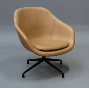 Hay. Lounge chair Lænestol i lyst læder