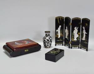 Lackarbeten samt cloisonné vas, Orientaliskt, Kina, 4 delar