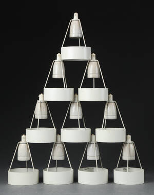 Erik Møller. 10 pendler model Pakhus. 10
