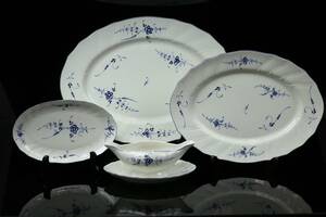 UPPLÄGGNINGSFAT, 3 st, samt SÅSSKÅL, Old Luxembourg, Villeroy Boch