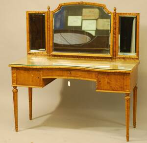 TOILETTEBORD GUSTAVIANSK STIL TIDIGT 1900-TAL, BR 130, DJ 53, HÖ MED SPEGEL 137 CM