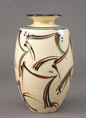 Herman A. Kähler. Vase af glaseret lertøj