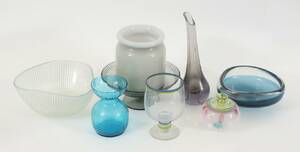 V326 Catarina \u00c5selius-Lidbeck 1967 Mitt i prick Gullaskruf dessert bowls