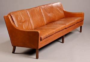Dansk møbelproducent. Fire-pers sofa