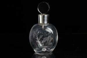 KARAFF i glas med krage i silver