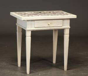 Flisebord af hvidmalet træ, Louis XVI-stil, 18001900-tallet