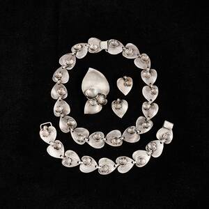 Halsband, armband brosch örhängen
