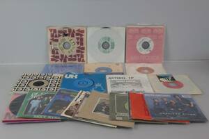 VINYLSKIVOR, 24 st, singlar, bl.a. Taj Mahal, The Hot Pepper, Dizzy Mans Band
