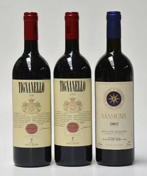 2 fl. Tignanello, 2009 og 1 fl. Sassicaia, 2002. 3