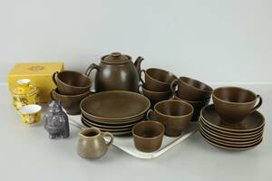 TESERVIS, 15 st, Upsala-EkebyGefle, figurin, UE, kanna, samt teset