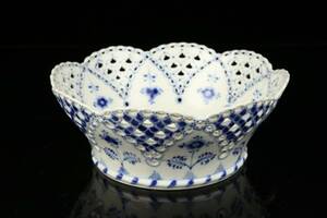 ARNOLD KROGH 1856-1931, skål, musselmalet, Helblond, Royal Copenhagen