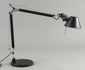 Artemide. Michele De Lucchi Giancarlo Fassina. Bordlampe, model Tolomeo mini