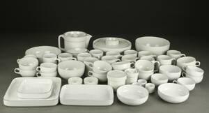 Grethe Meyer for Royal Copenhagen, Blåkant service af fajance 51