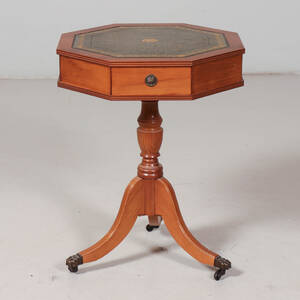 LAMPBORD, engelskstil, 1900-tal