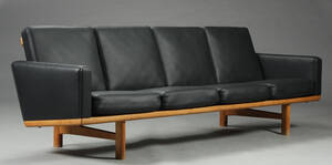 Hans J. Wegner. Fire-pers. sofa, GE2364 sort bøffel