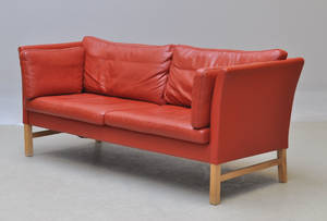 Dansk møbelproducent. 3-pers. sofa.