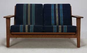 Hans J. Wegner 1914-2007 To-pers. sofa, model GE2902