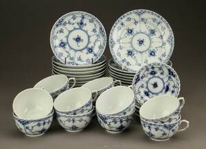 Royal Copenhagen musselmalet, hel og halvblonde kaffe service 40