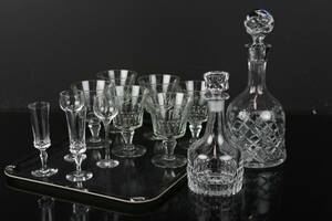 PARTI med vinglas, 6 st, snapsglas, likör, samt karaffer, 2 st, bl.a. Silvia, Orrefors