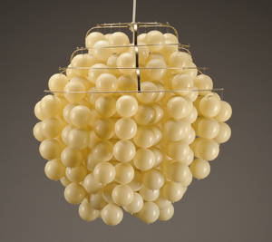 Verner Panton 1926-1998. Ball lamp