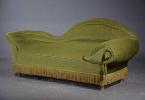 Chaiselong med grønt plys, ca. 1900