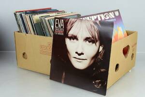 LÅDA med vinylskivor, bl.a. Lionel Richie, Lill Lindfors