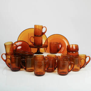 ERIK HÖGLUND, matservisdelar, 32 st, glas, Boda
