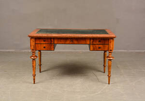 Skrivbord. Oscarianskt. 1800-talets senare hälft