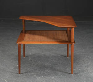 Peter Hvidt Orla Mølgaard-Nielsen. SofabordHjørnebord, model FD-519.