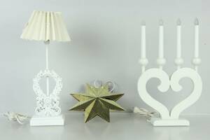 ADVENTSLJUSSTAKE, BORDSLAMPA samt JULSTJÄRNA